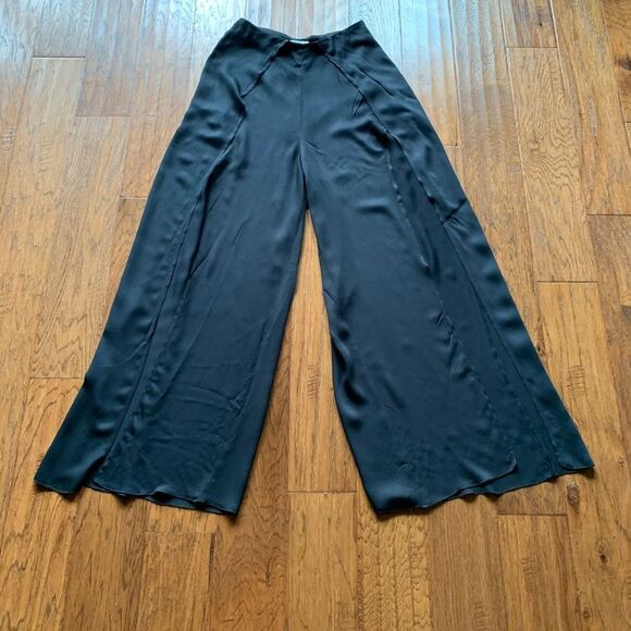 Black Side Slit Wide Leg Cut Out Pants - Picture 3 of 11